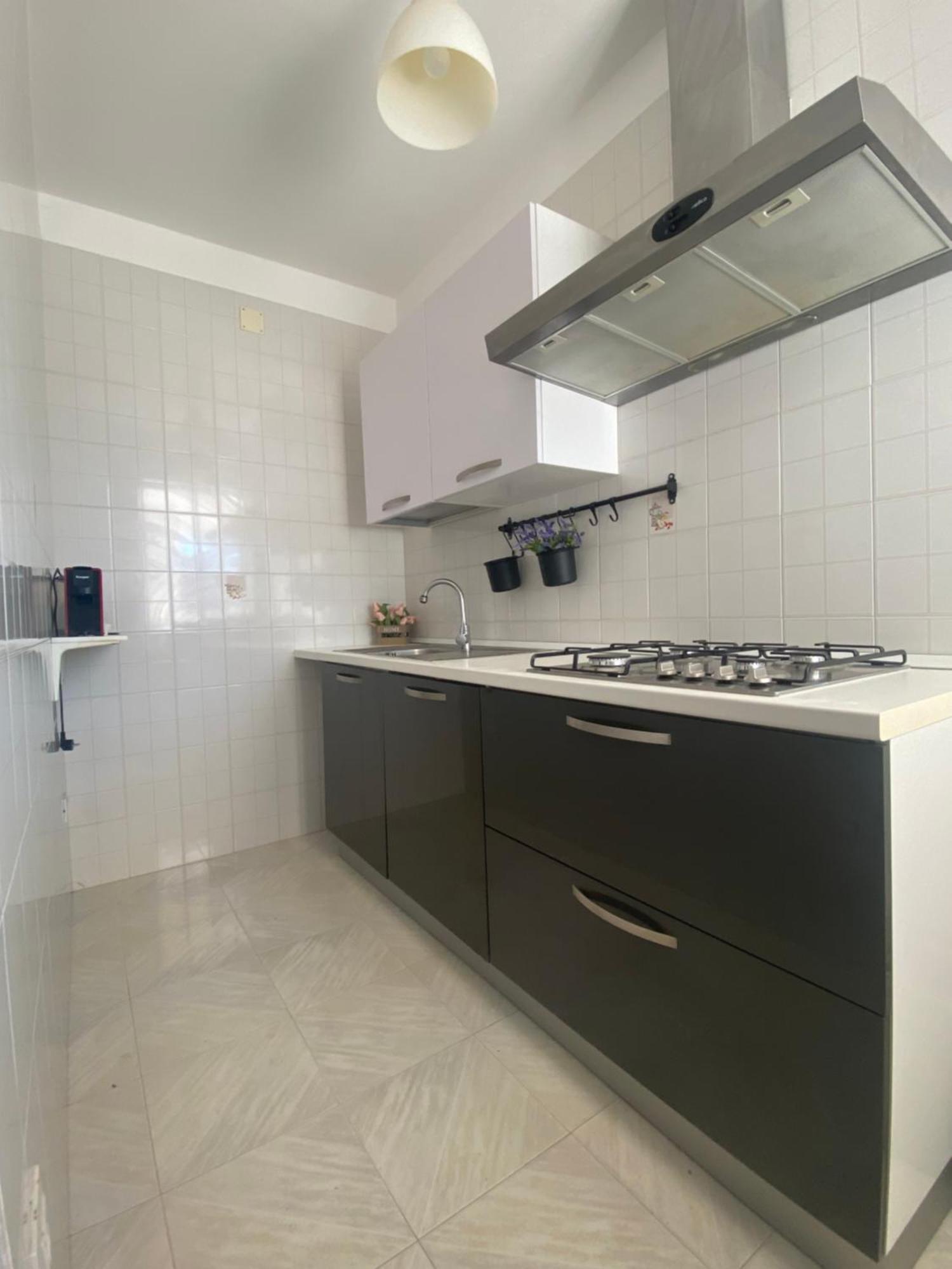 טורה סנטה סאבינה Villa Adua מראה חיצוני תמונה